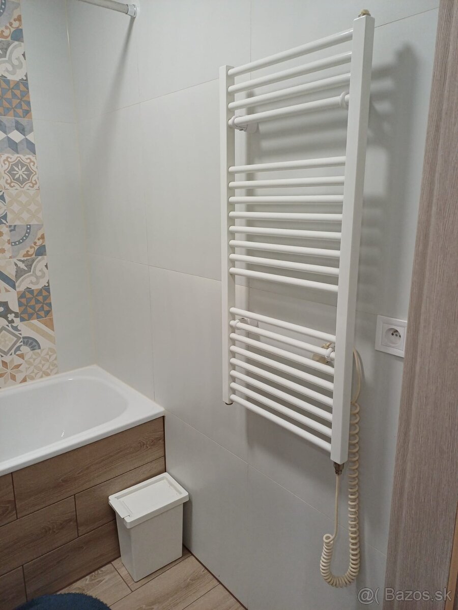 Prenájom 1 izbového bytu Poltár - 9