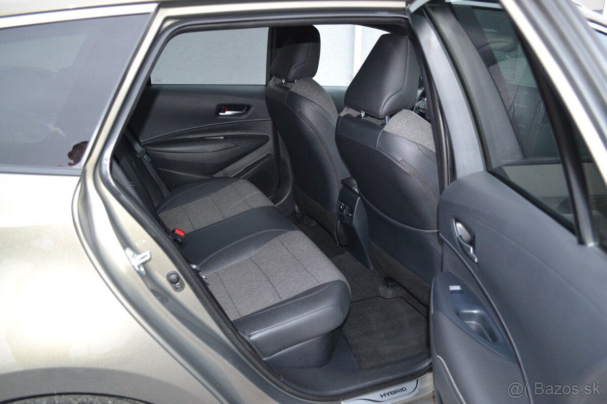 Toyota Corolla Combi 1.8 Hybrid Full LED - 9