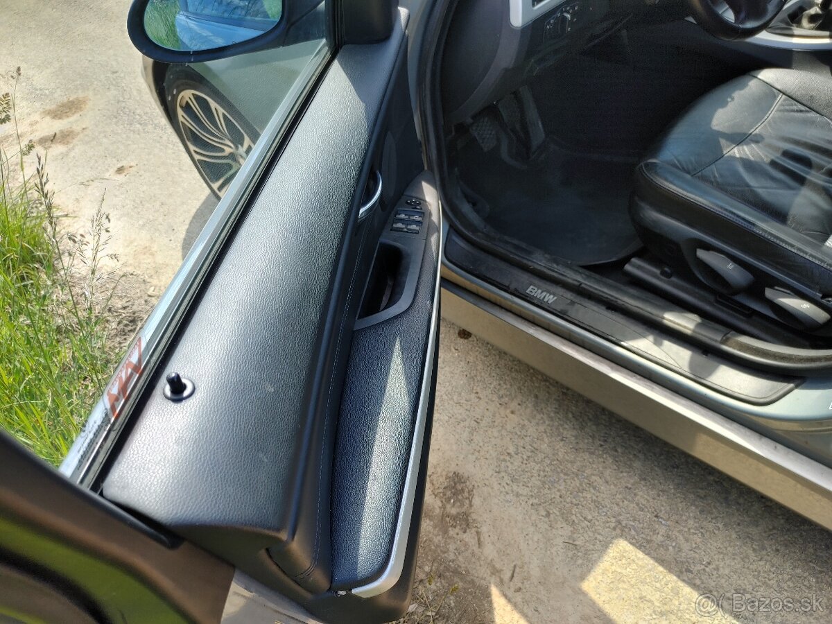 Predám BMW E91 320D r.v 2007 120kw - 9