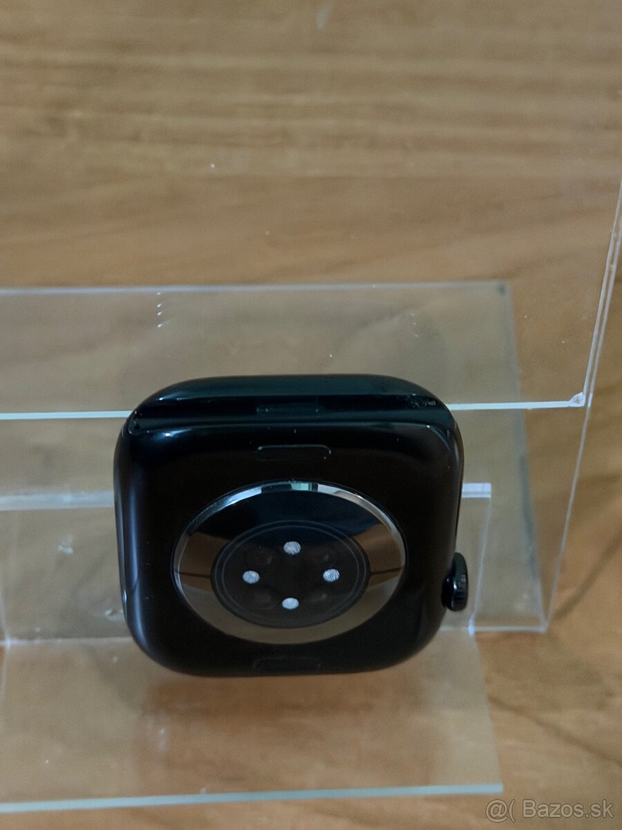 Dobrý deň Ponúkam na predaj Apple Watch 10 46mm Jet Black - 9