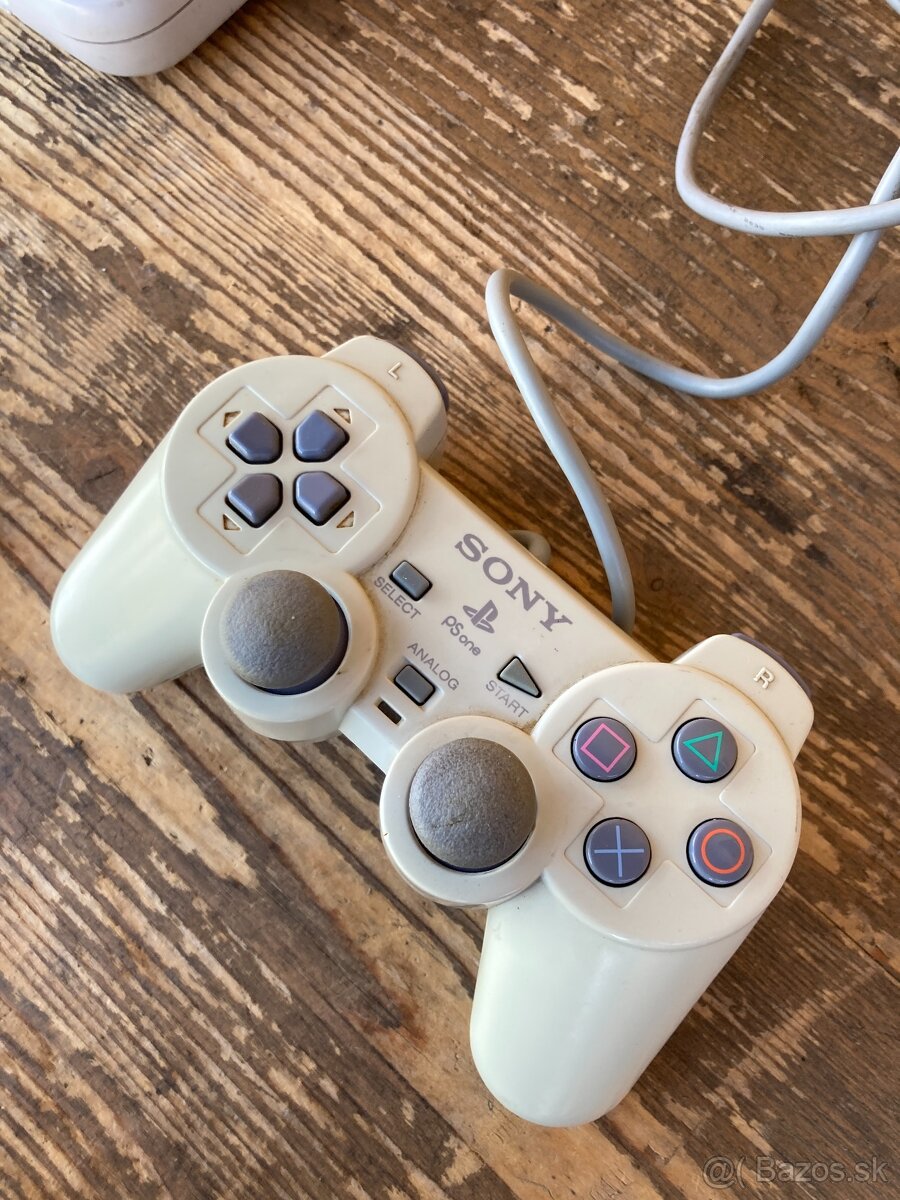 Playstation 1 / PS one (SCPH-102) + hry + ovladač - 9