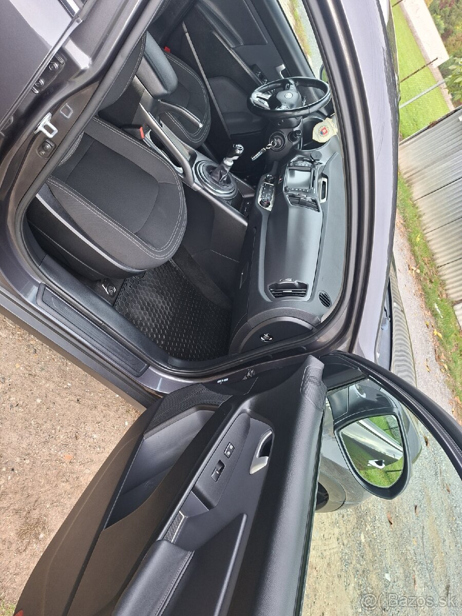 Kia Sportage 2.0 CRDI 4x4 4WD rv:2014 km:131122 Navi kamera - 9