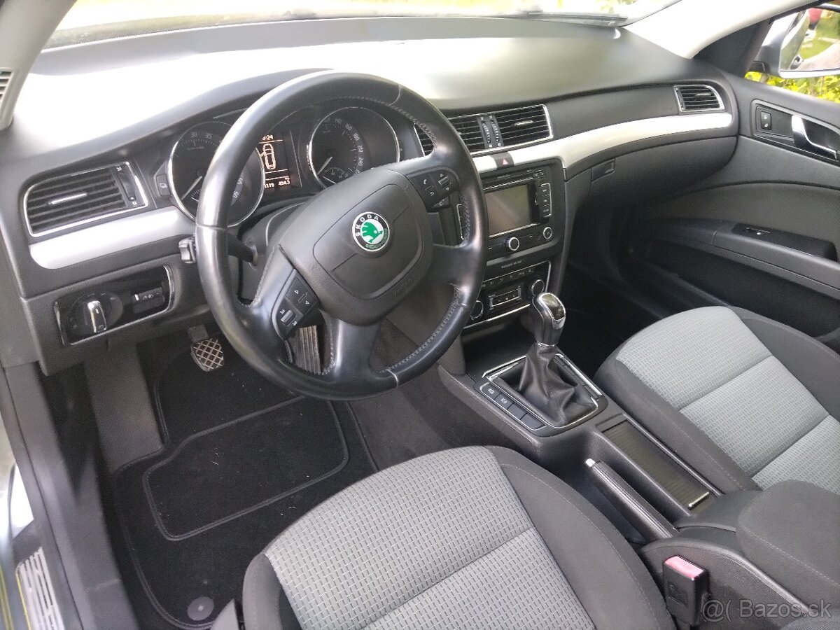 Skoda Superb 2.0 tdi 125kw 4x4 - 9