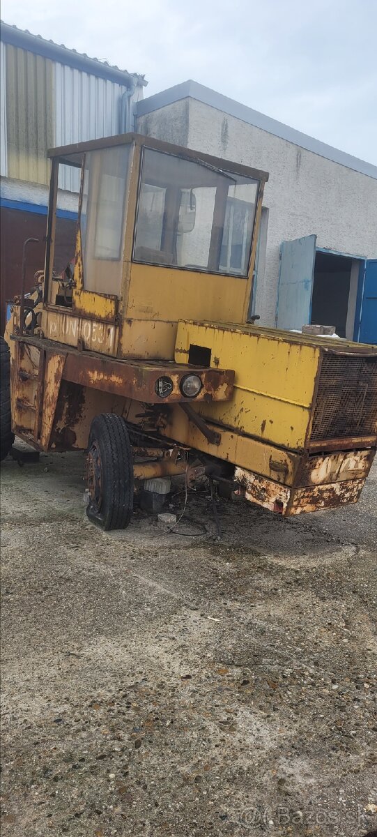 Predám nqkladac UN 053 - 9