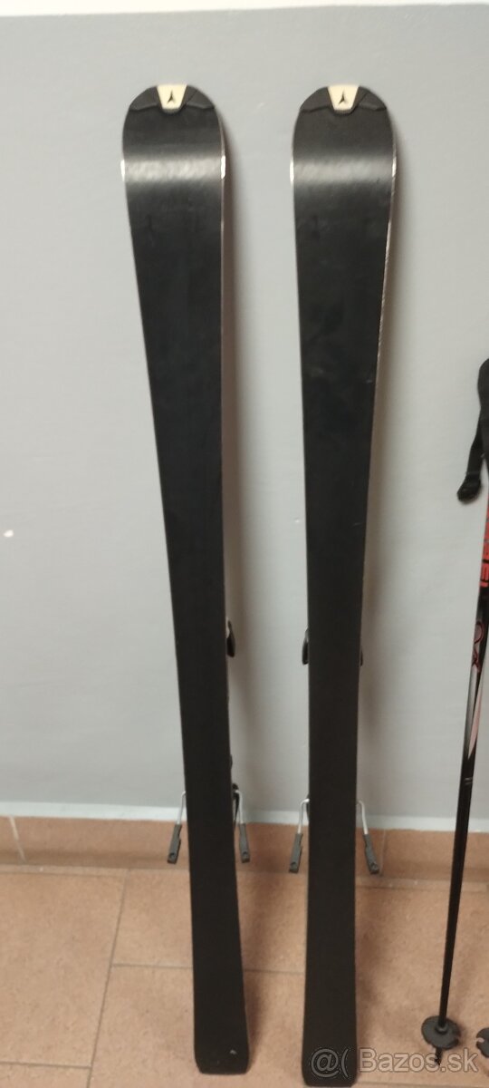 Predám detske lyže Atomic Race 8 - 9
