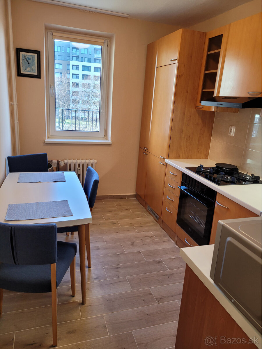 PRENÁJOM 3 izbový byt Nám.arm.gener. Ludvíka Svobodu - 9