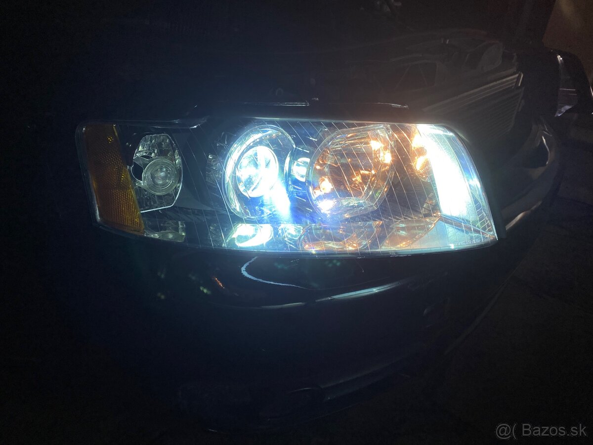 Audi A4 B6 USA xenon - 9