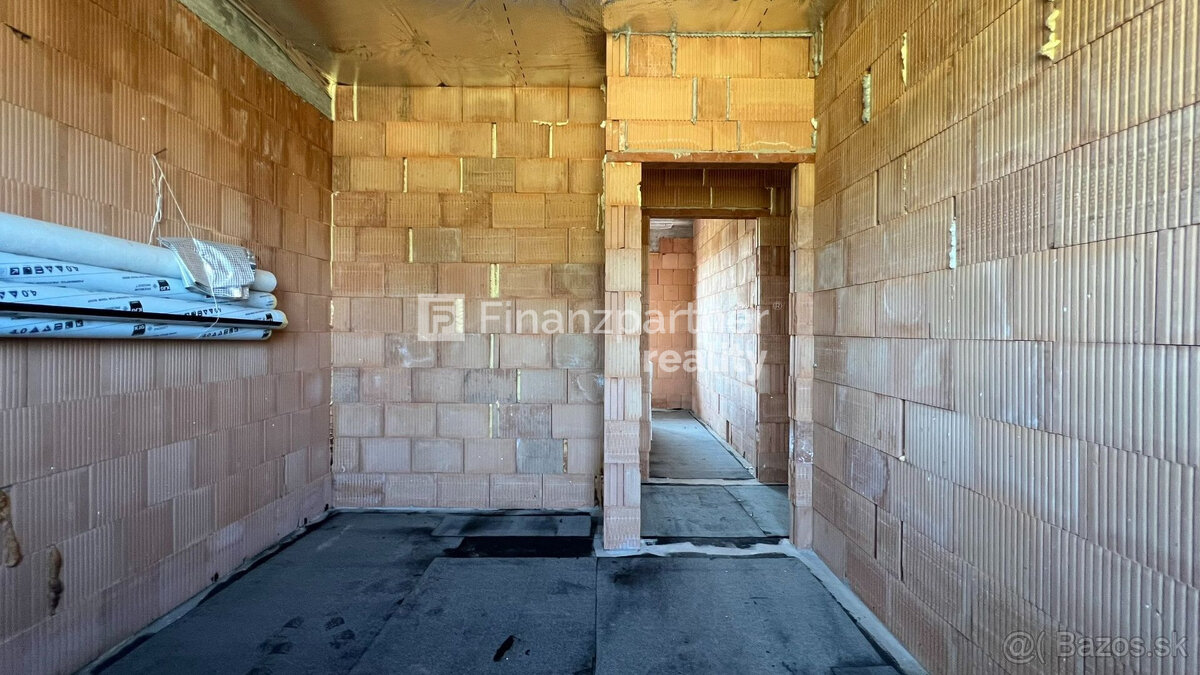 4 izbový rodinný dom, pozemok 600 m², Malý Lapáš, Nitra - 9