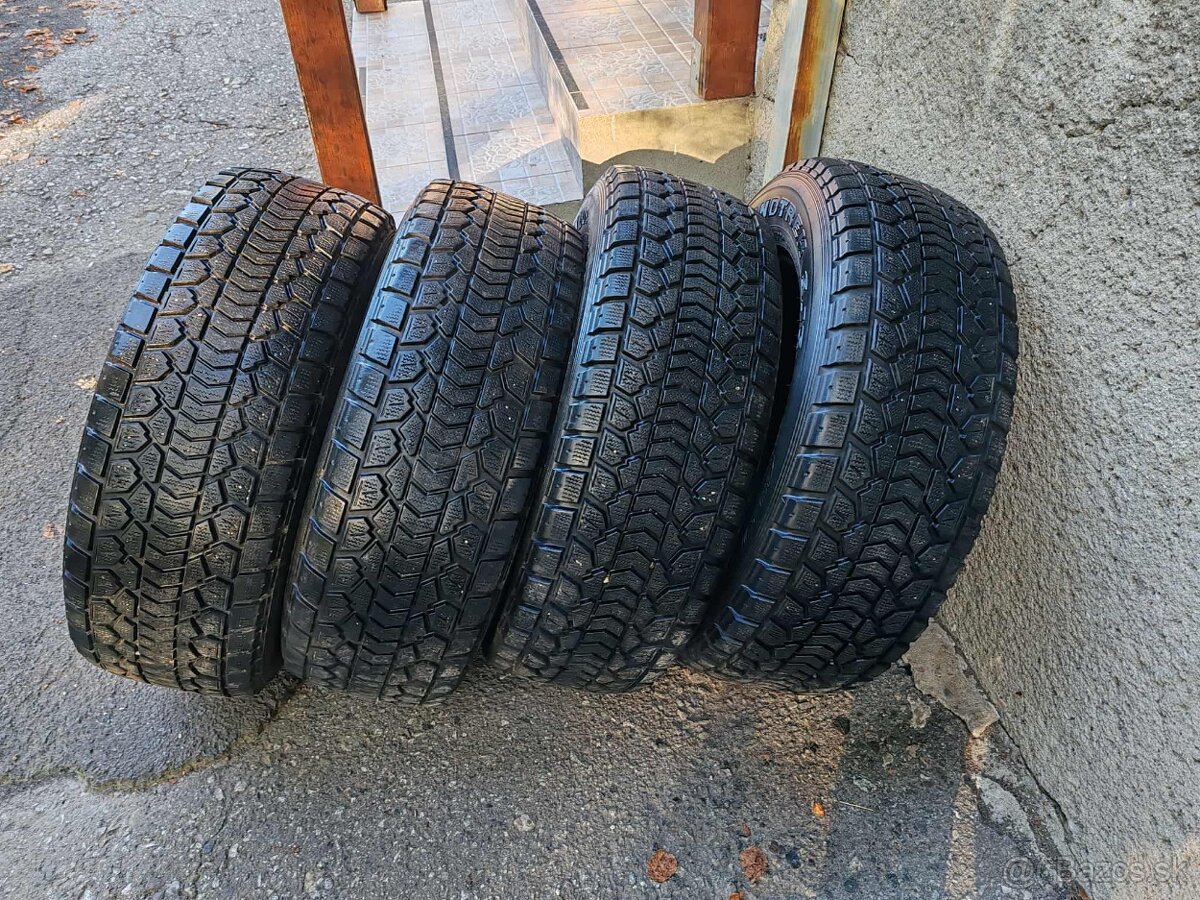 DUNLOP GRANDTREK SJ5 275/60R18 M+S zimné pneumatiky - 9