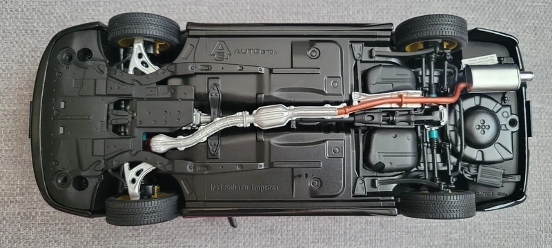 Predam model Subaru Impreza WRX STI 1:18 AutoArt - 9