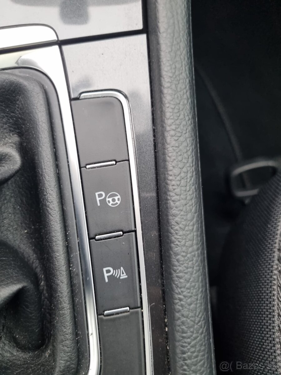 Volkswagen Golf VII Variant 1.4TSI DSG - 9