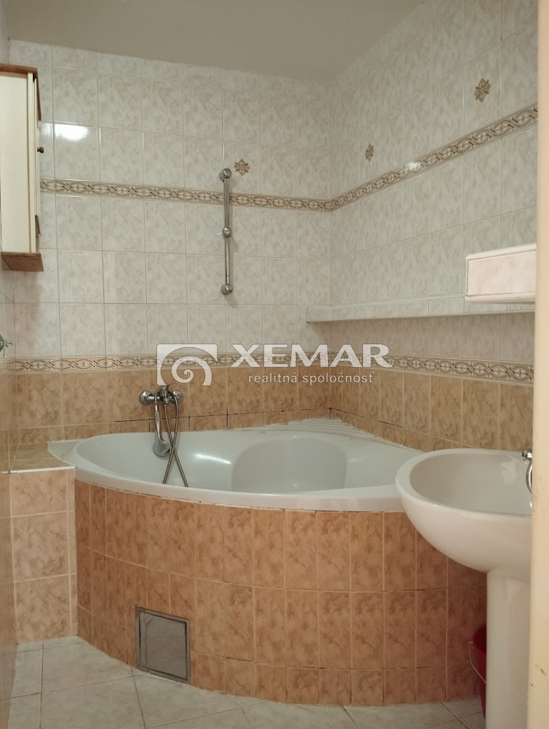 3 izbovy Lučenec Adyho ul. - 9