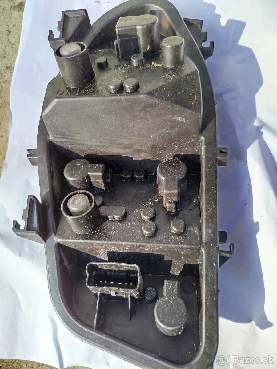 Renaut Clio III-Uchit narazníka - 9