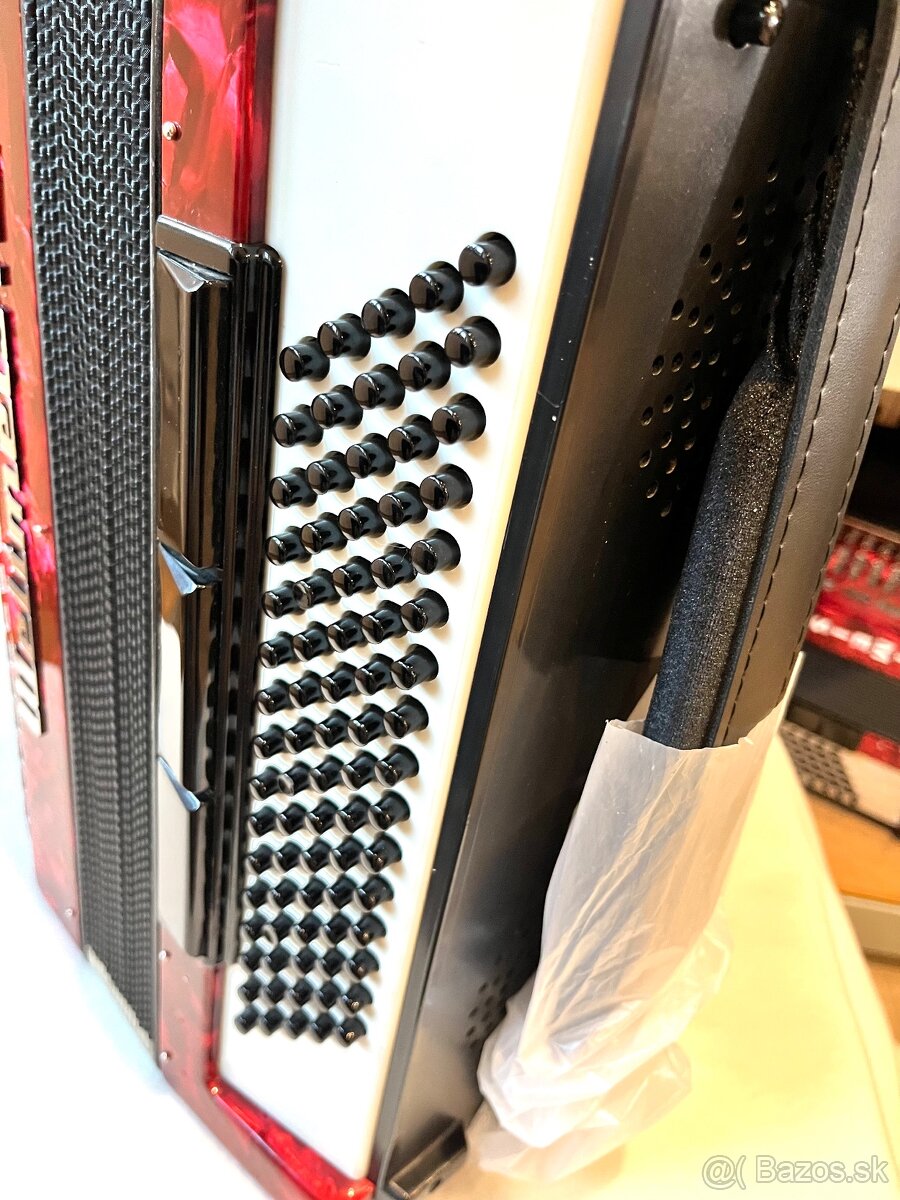 Predám akordeón Weltmeister Caprice 80 basový - 9