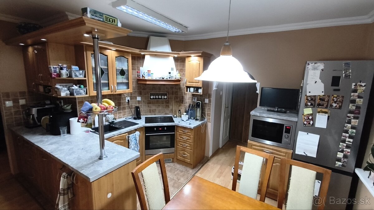 Predam 3 izbový byt (revolučná štvrt) - 9