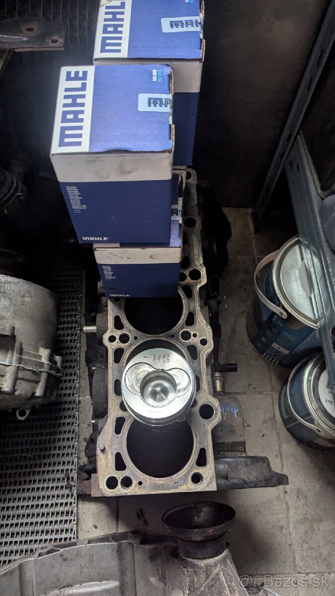 Rozpredám T4 caravelle 2.5 TDI 111kw - 9