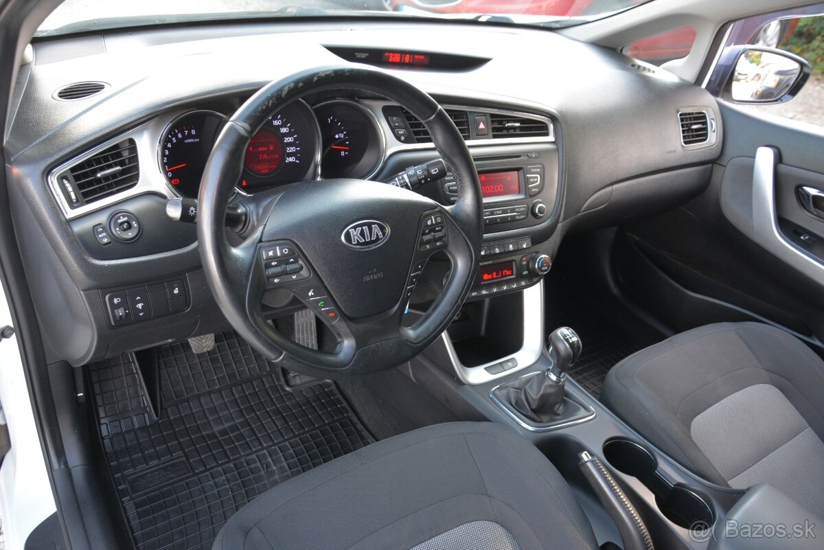KIA Ceed 2015 1.60 1 majiteľ, SR voz. - 9
