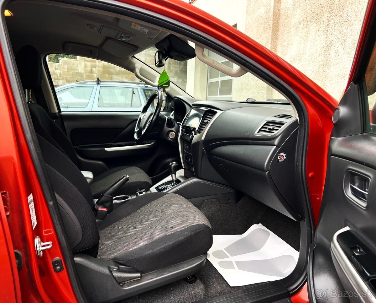 Mitsubishi L200, 2,3 Di-D 110 kW 2020 AUTOMAT HARDTOP - 9