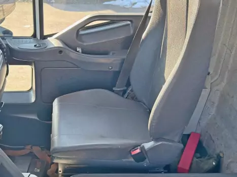 IVECO TRAKKER Sklápač + HDS + PILOT 8x4 TOP STAV - 9