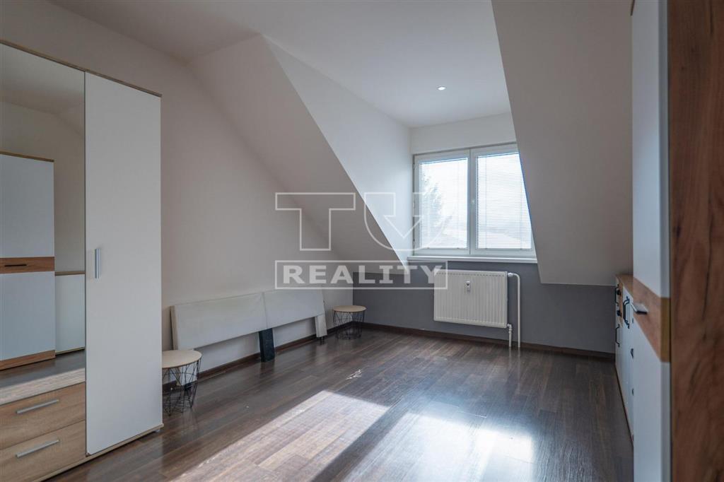 ZNÍŽENIE-TEHLOVÝ 2 IZBOVÝ PODKROVNÝ BYT V KYSUCKOM NOVOM... - 9