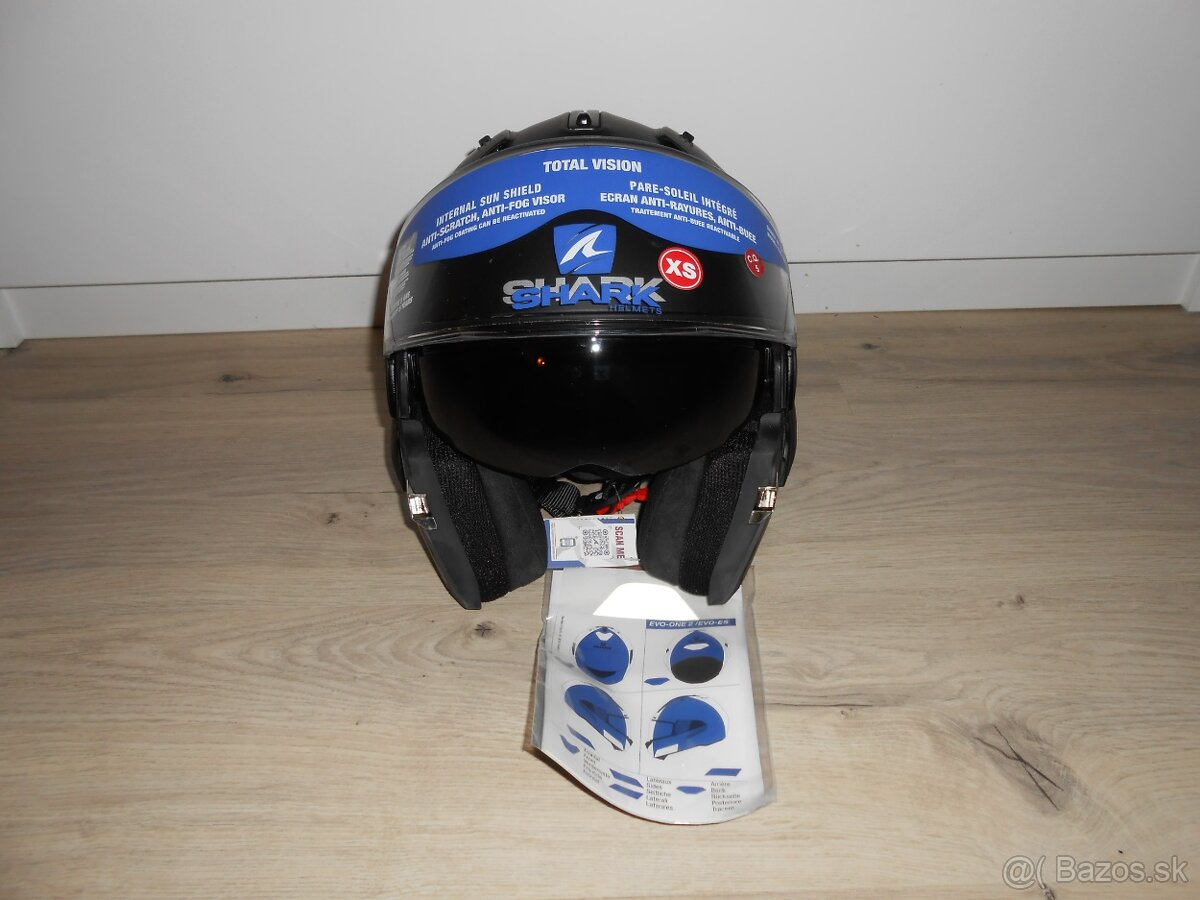 Predam krasnu novu moto prilbu znacky SHARK EVO GT BLANK MAT - 9