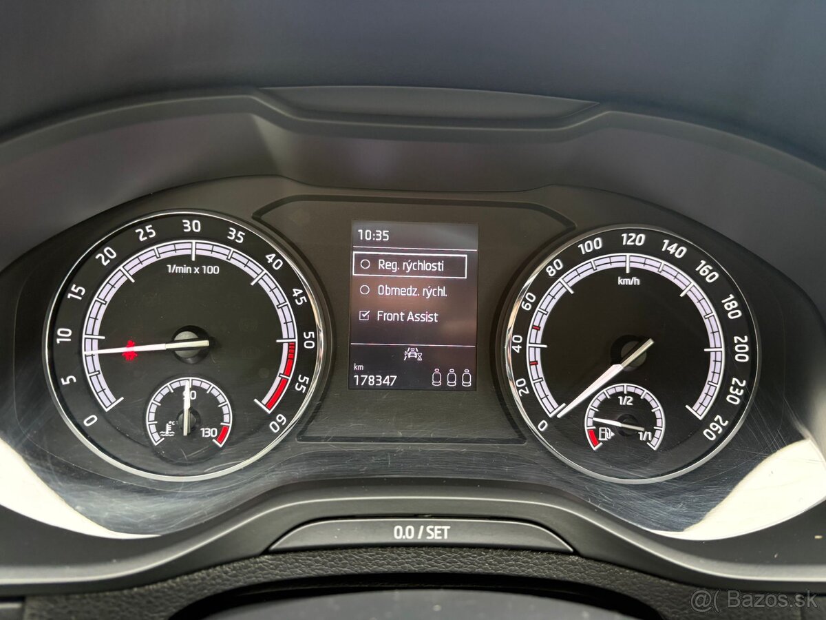 Škoda Karoq 2.0Tdi Active - 9