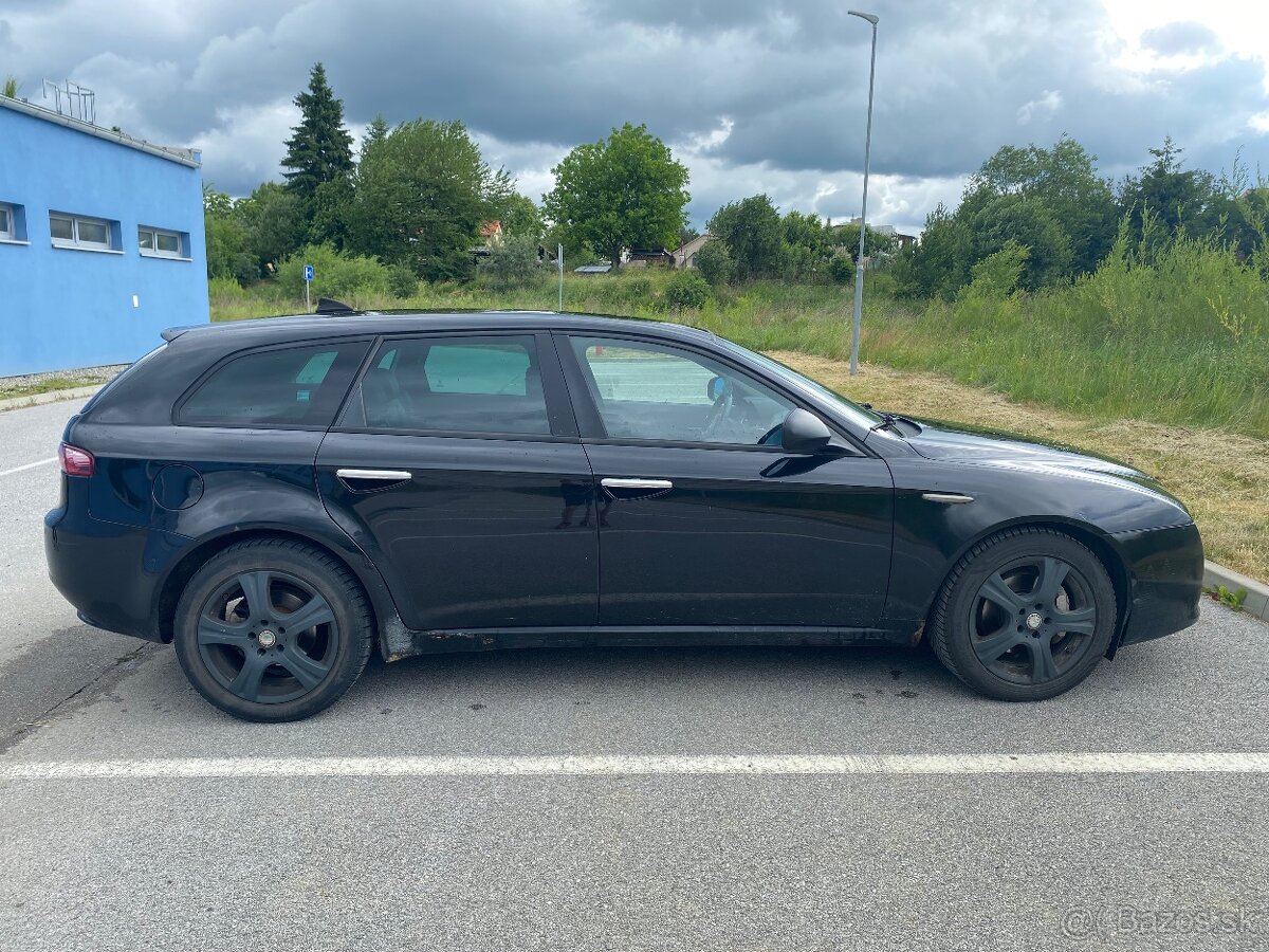 Alfa Romeo 159 Sportwagon - 9