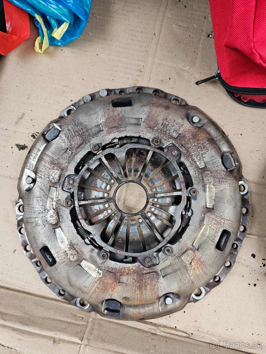 Ford mondeo sttdci 2.2 114kw - 9