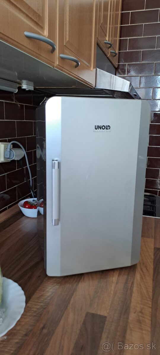 Mini Chladnička UNOLD 220V / 12V - 9