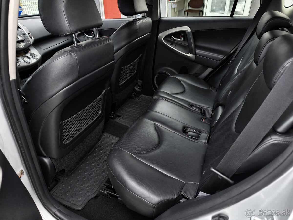 TOYOTA RAV4 2.0VVT-i 4WD - 9