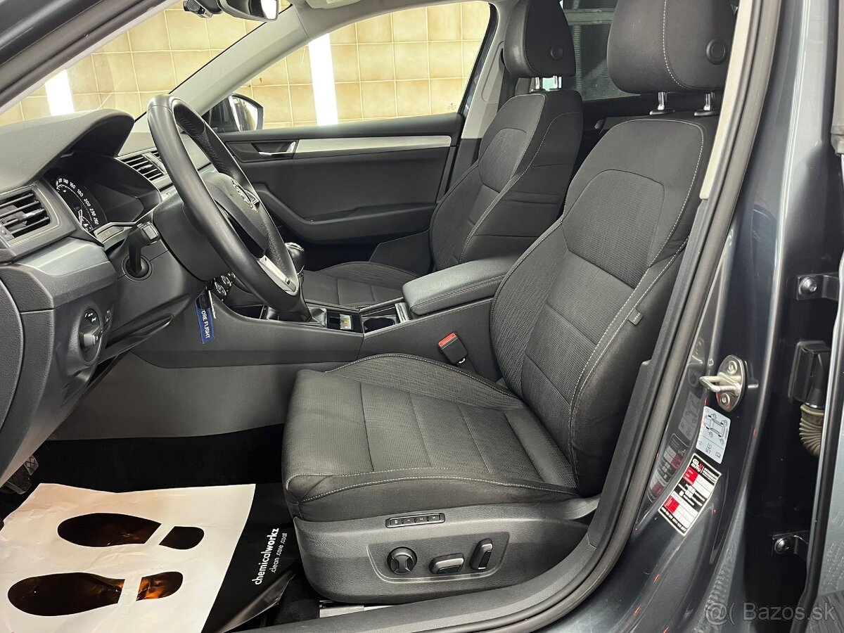 Škoda Superb SEDAN 1.6 Greenline - 9