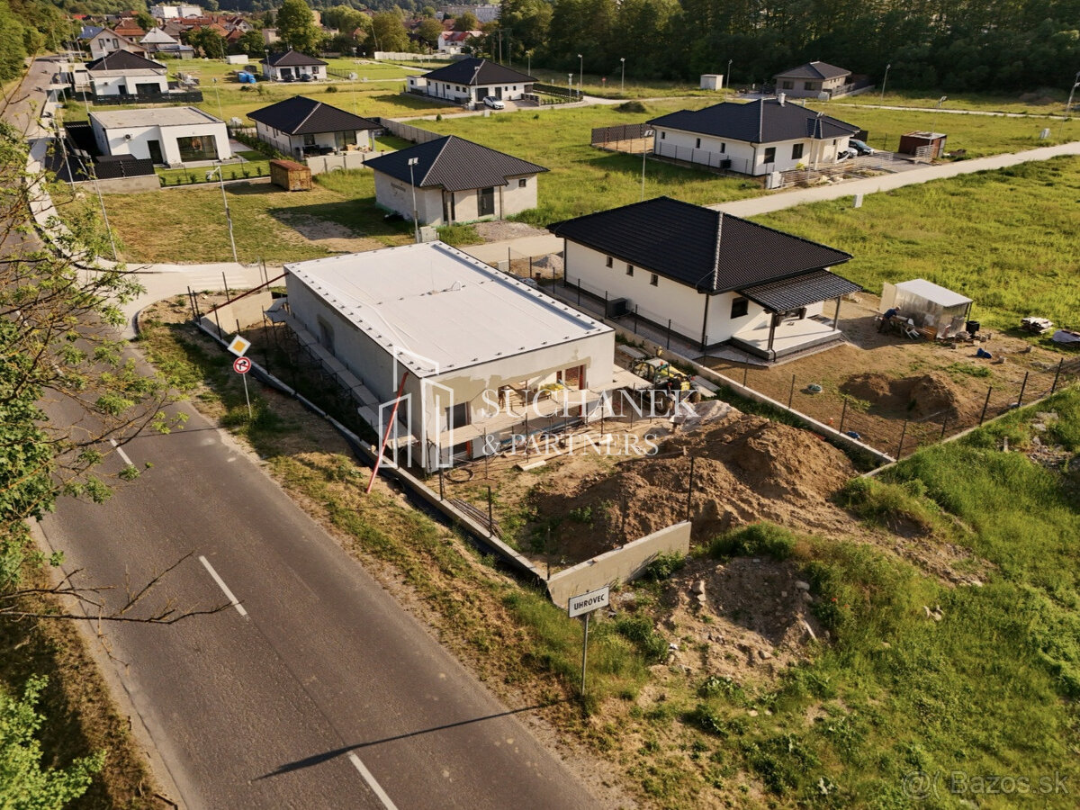 Predaj | Rodinný dom Uhrovec - 9