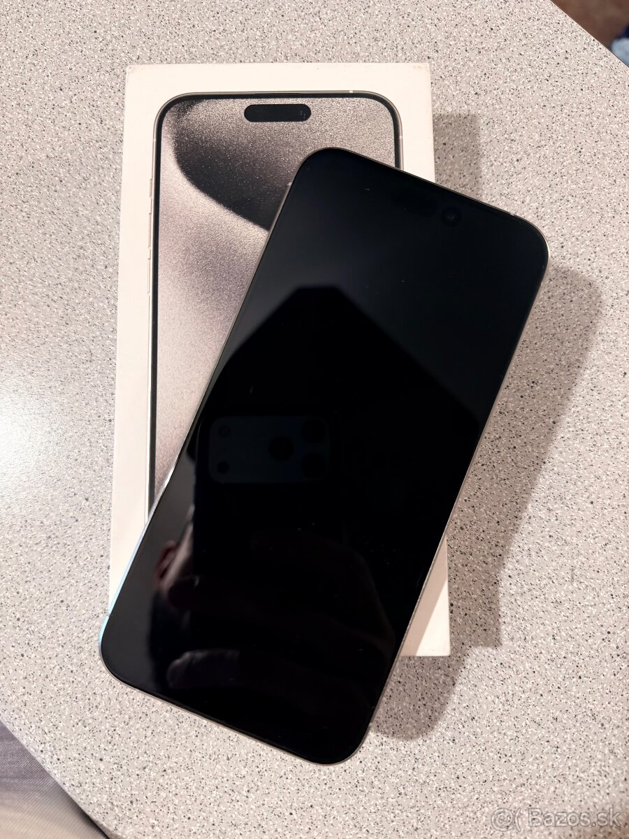 PREDÁM IPHONE 15 PRO MAX 256GB, White Titanium - 9