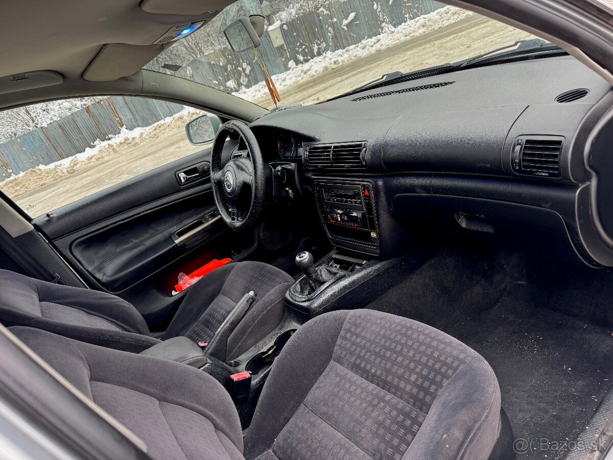 Predám VW Passat kombi B5.5 1.9tdi 4x4 ročník 2001 - 9