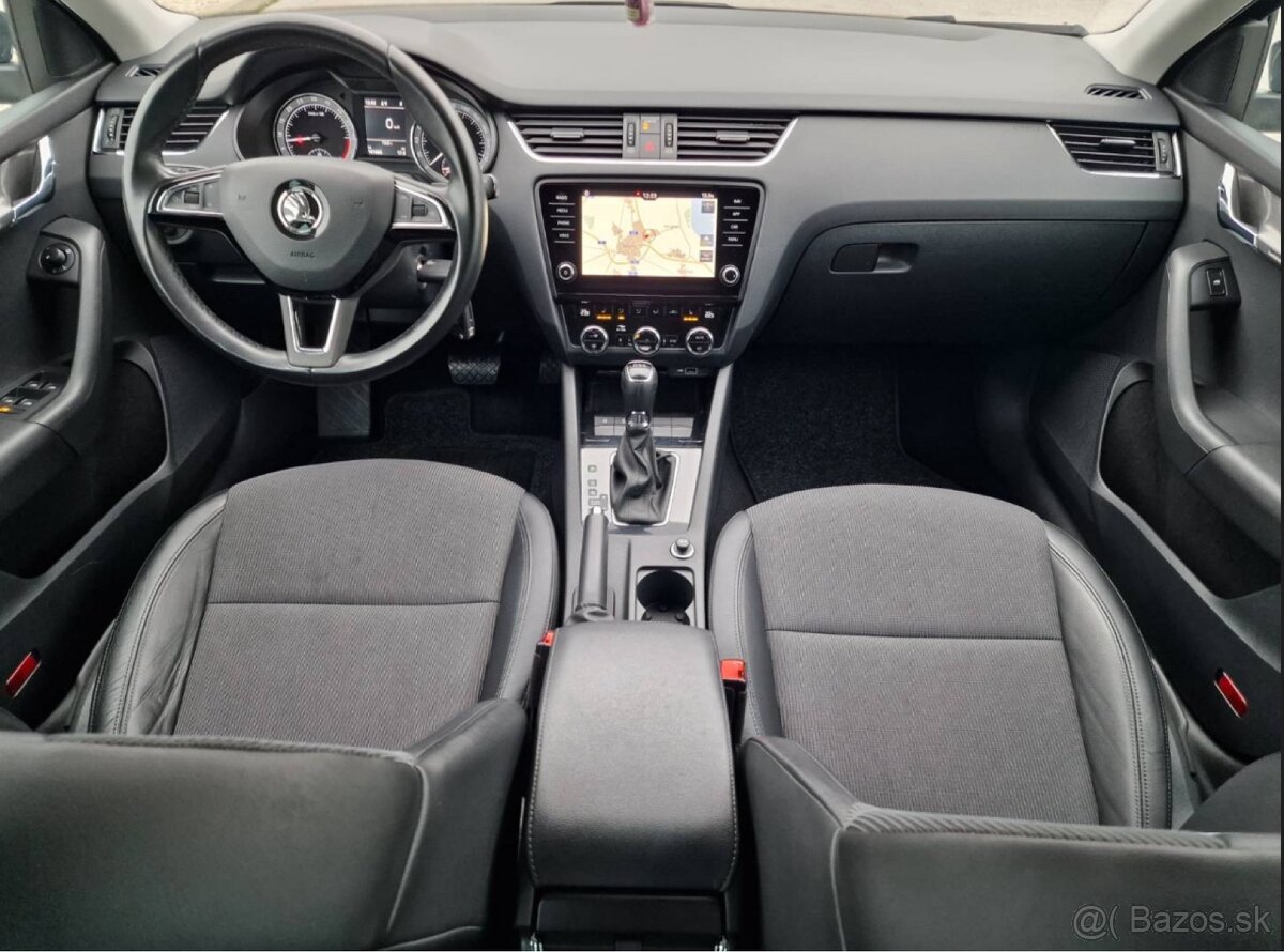 Škoda Octavia Combi 2.0 TDI Style DSG - 9