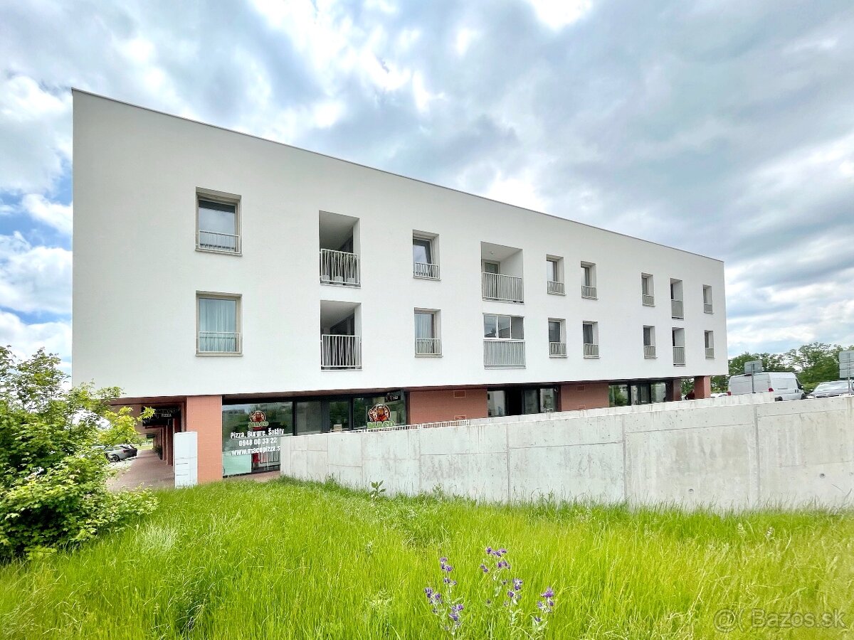 Obchodný Priestor - 98m2, RNDZ - 9