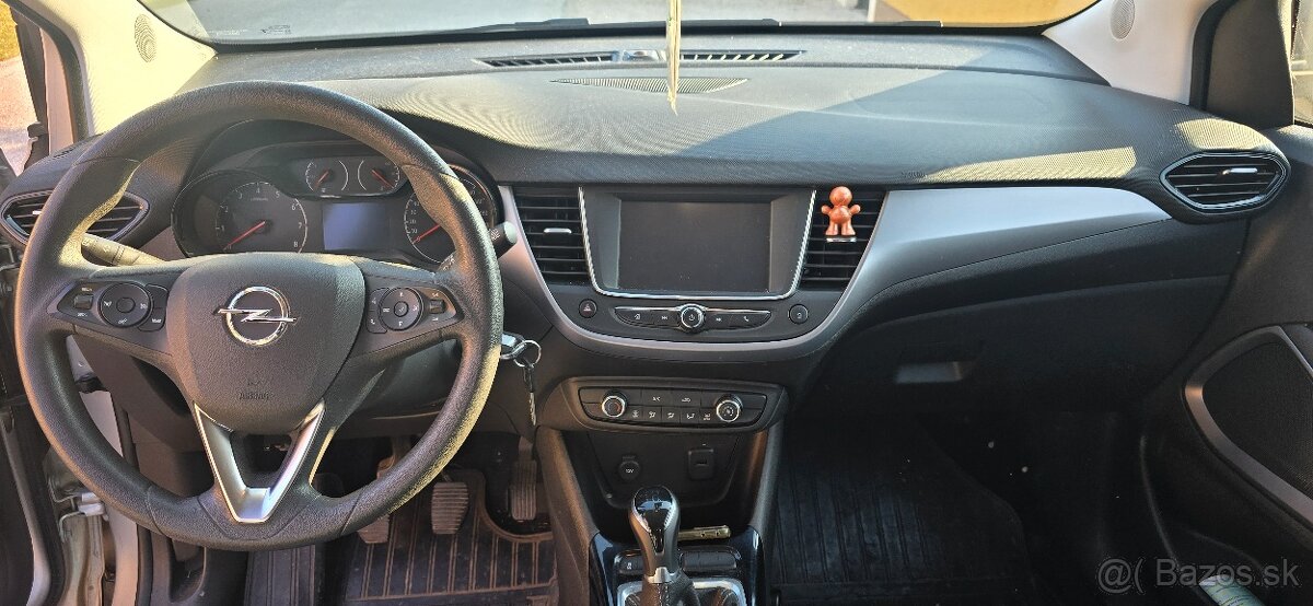 Opel Crossland X - 9