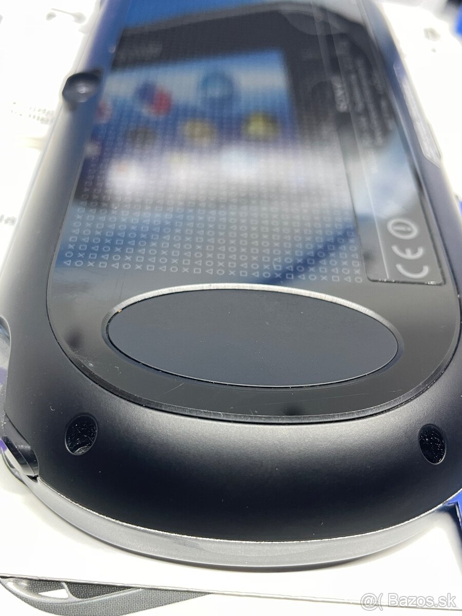 PS VITA PCH-1004 OLED +8GB - 9