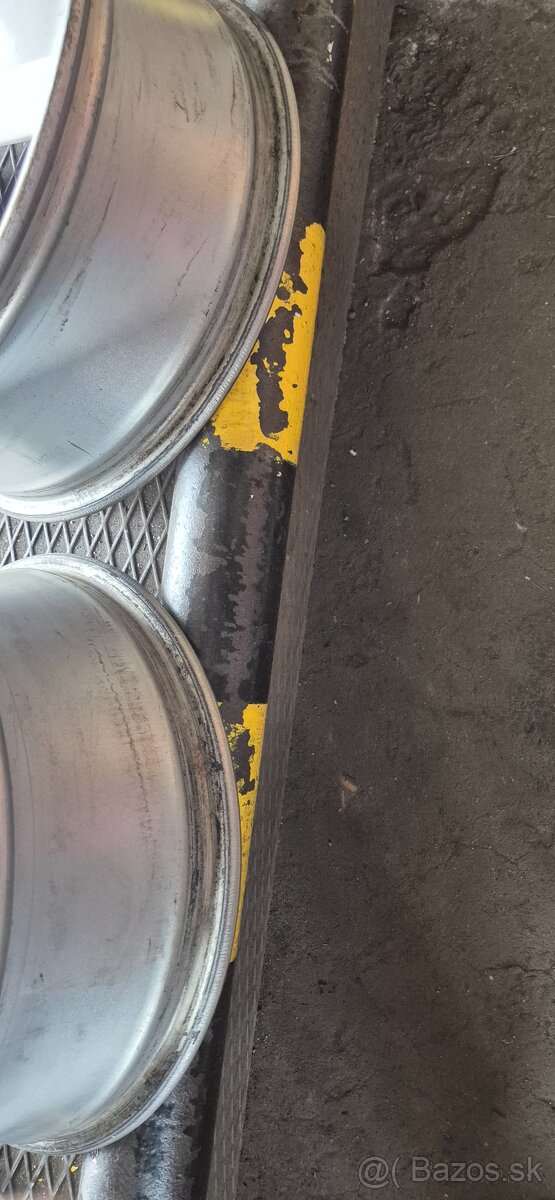 Predám 4ks hlinikové disky originál na FORD. - 9