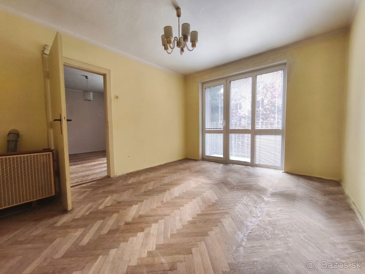 Predaj, tehlový 2izb.byt s balkónom v širšom centre Lučenca - 9