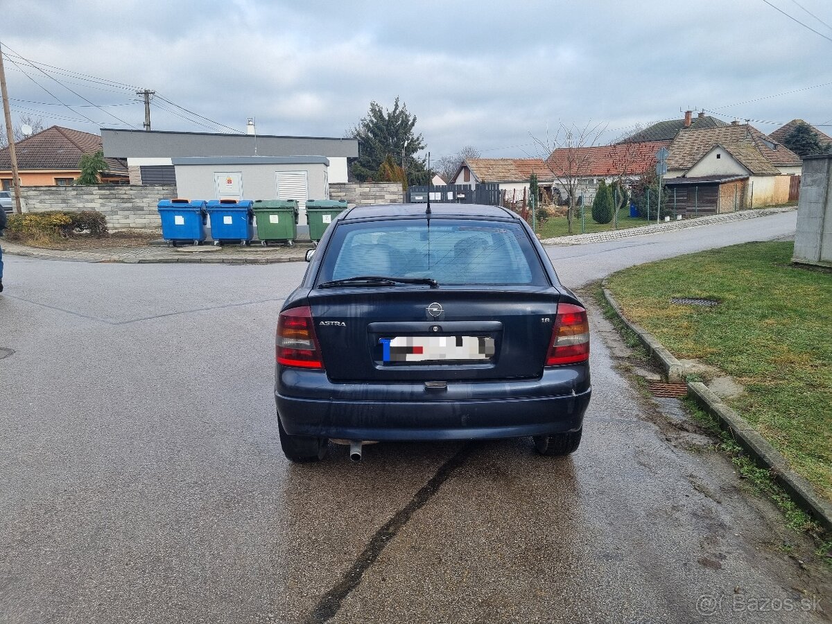 Opel astra g 1.6 16V 74kW - 9