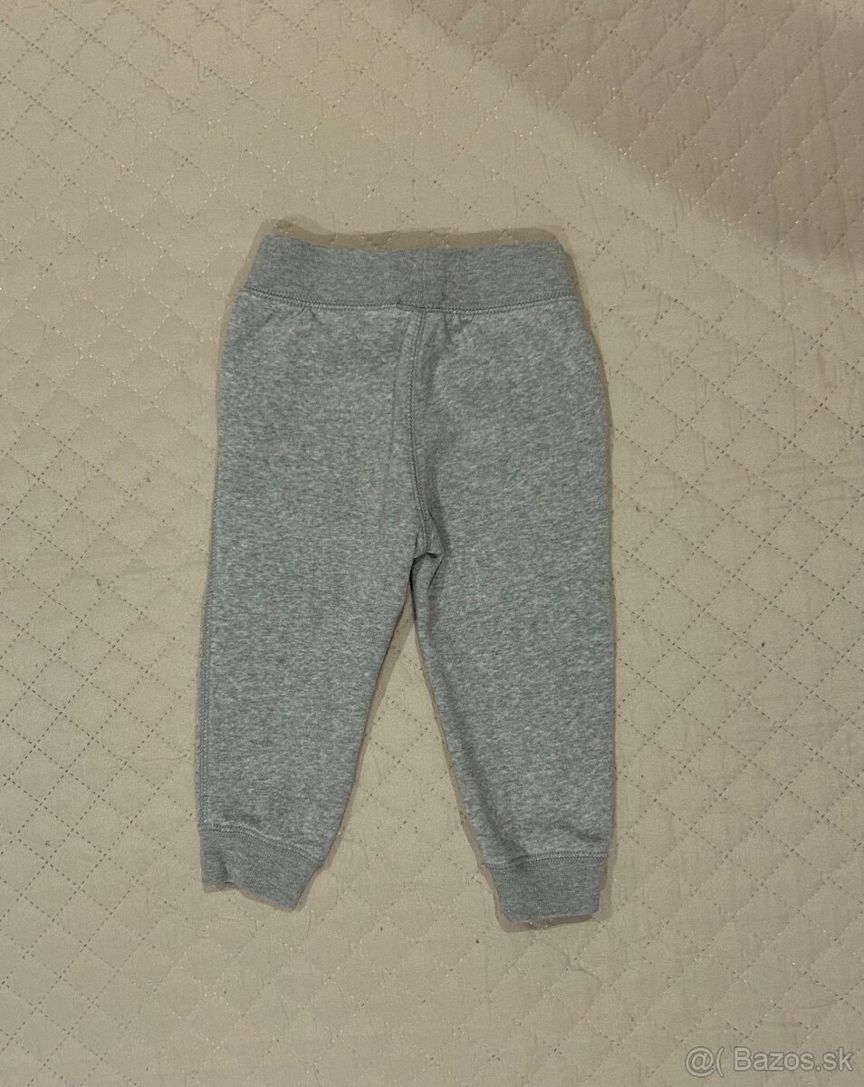 GAP mikiny - 9