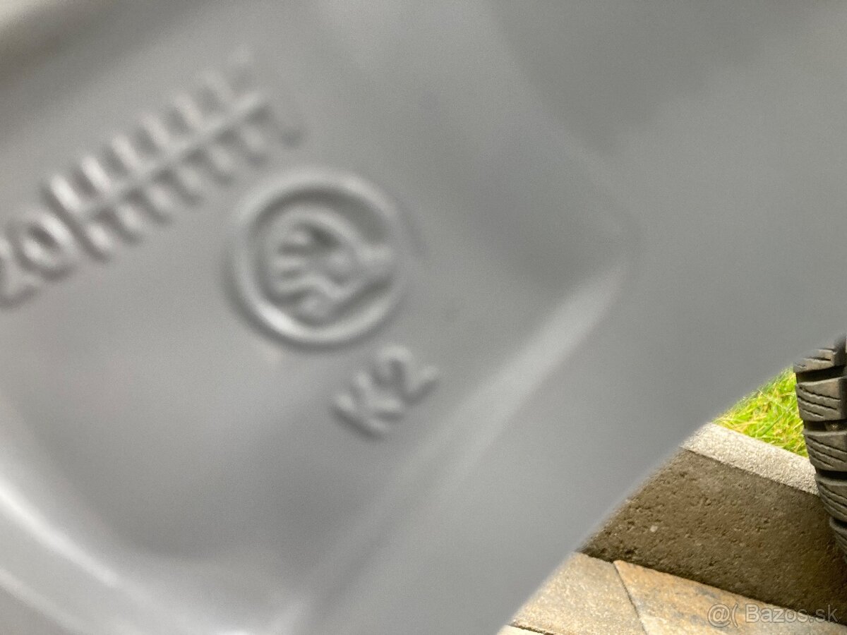 Zimná sada org ŠKODA 5x112 6,5J ET40 215/60 R16 - 9