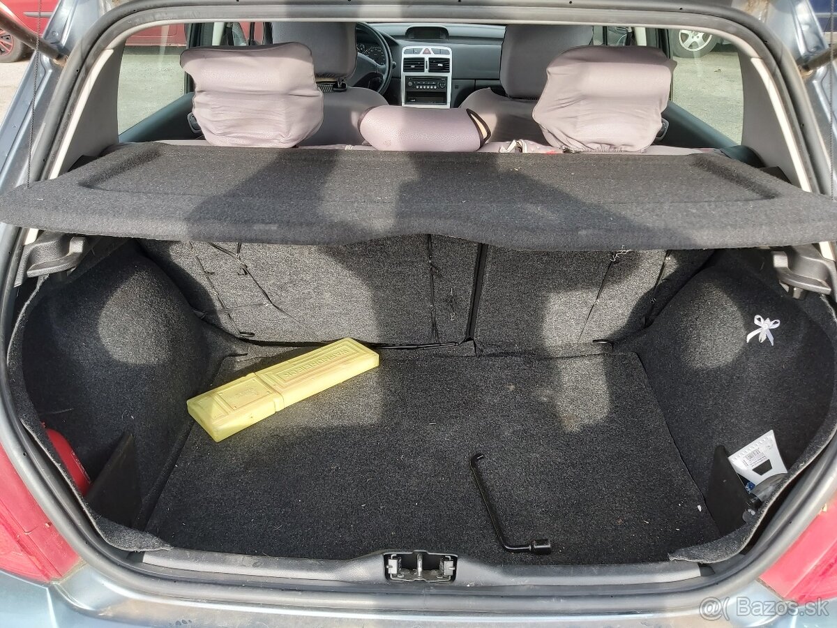 Peugeot 307 1.6 HDi XR - 9