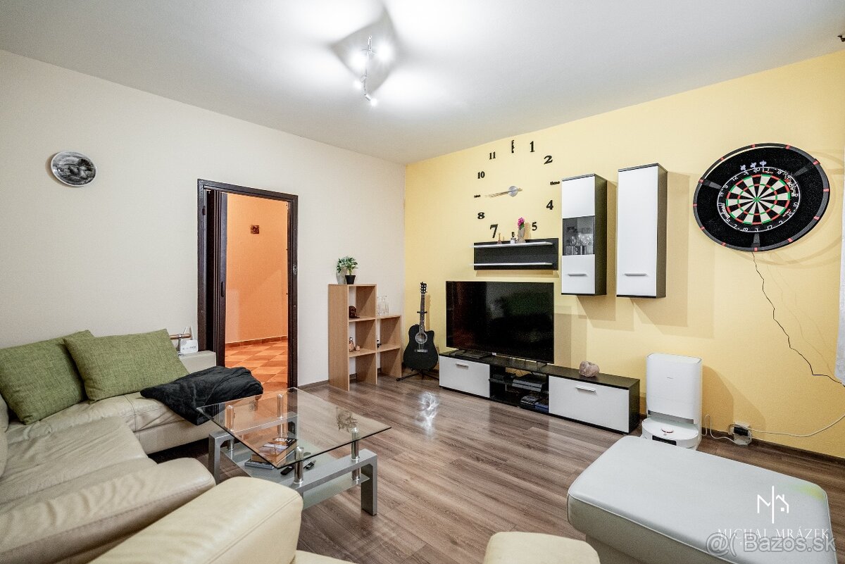 Ponúkame Vám exklizívne na predaj 4i byt po čiastočnej rekon - 9