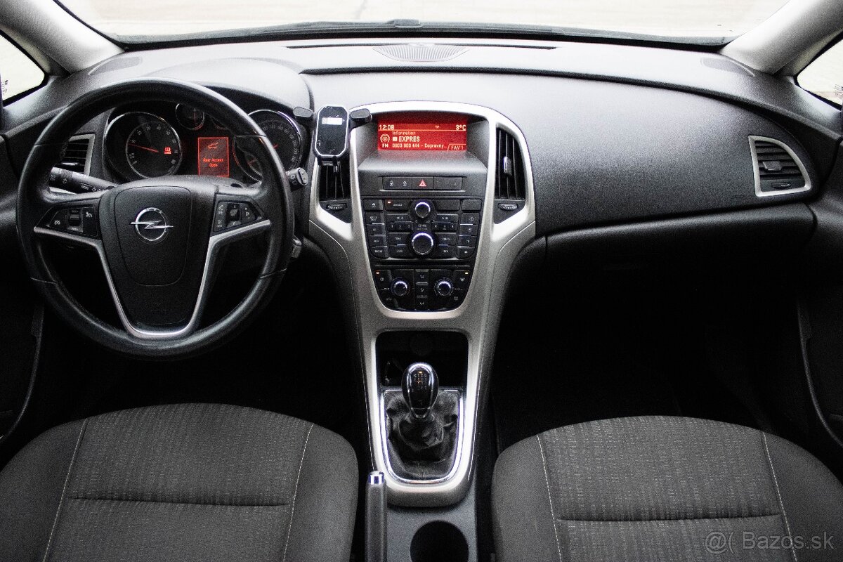 OPEL ASTRA 1.4 Turbo 88kW 2012 - 9