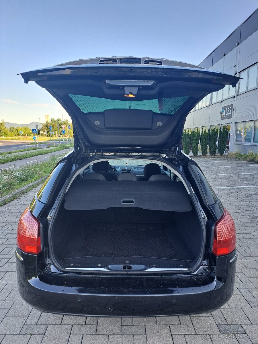 Peugeot 407 SW - 9