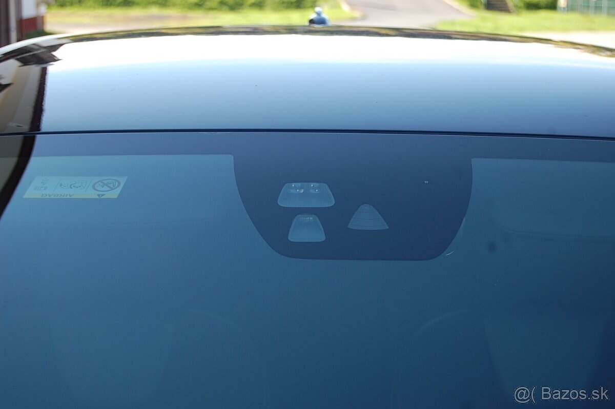 Volvo V60 D3 150PS AT6 R-DESING - 9