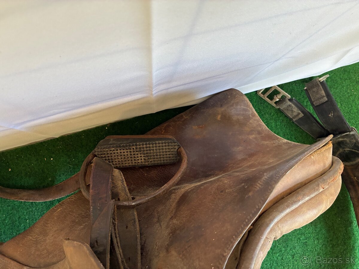 Staré jazdecké sedlo - 9