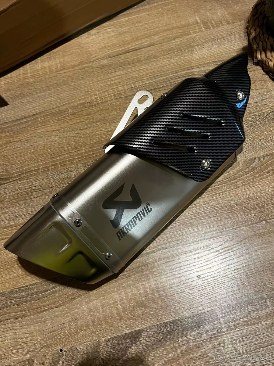 Na predaj Nový ladený univerzálny moto výfuk Akrapovič - 9